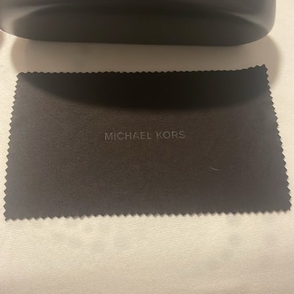 MK Sunglasses - Picture 8 of 9